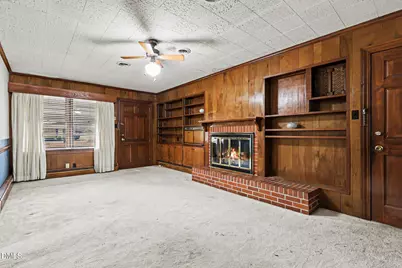 207 E Griswold Street, Selma, NC 27576 - Photo 4