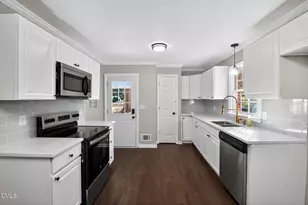 518 E 3rd St, Wendell, NC 27591 - Photo 6