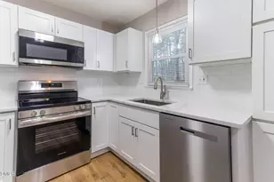 320 Penn Oak Cir, Raleigh, NC 27615 - Photo 4