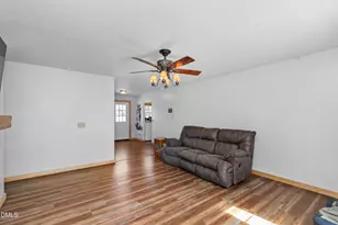 288 Baileys Crossroads Rd, Benson, NC 27504 - Photo 4