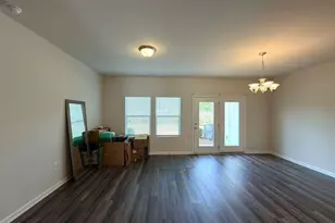 926 Clearhaven Ln, Fuquay-Varina, NC 27526 - Photo 6