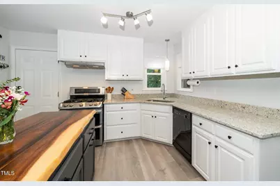 8009 Tobin Place, Raleigh, NC 27612 - Photo 10