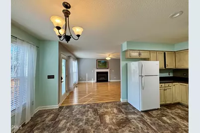 110 Hoskins Circle, Burlington, NC 27215 - Photo 8