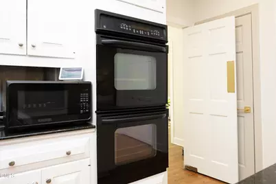 104 Hampshire Place, Chapel Hill, NC 27516 - Photo 22