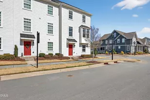 1221 Bradburn Dr, Durham, NC 27713 - Photo 2