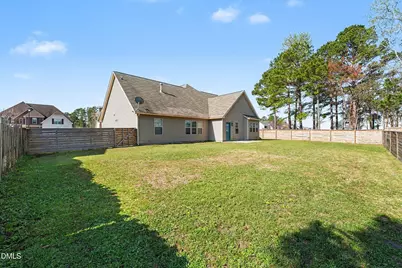 413 Rossendale Drive, Hope Mills, NC 28348 - Photo 32