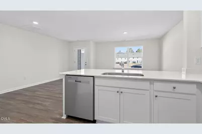 110 Clementine Street, Sanford, NC 27332 - Photo 6