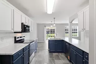 687 Botanical Ct, Bunnlevel, NC 28323 - Photo 2