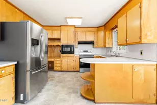 2008 Brookrun Rd, Henderson, NC 27536 - Photo 4