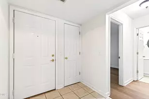 1010 Nicholwood Dr, Raleigh, NC 27605 - Photo 24