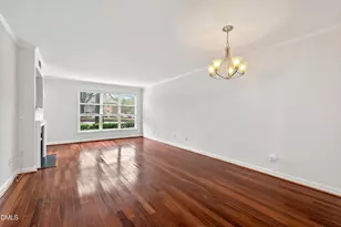 1010 Nicholwood Dr, Raleigh, NC 27605 - Photo 10