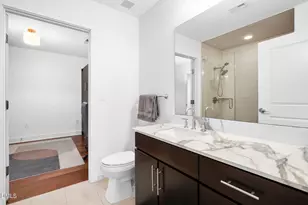 140 W Franklin St, Chapel Hill, NC 27516 - Photo 18