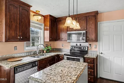 3427 Lancers Drive, Fayetteville, NC 28306 - Photo 10