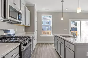 329 Parker St, Garner, NC 27529 - Photo 8