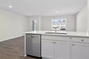 112 Clementine St, Sanford, NC 27332 - Photo 6