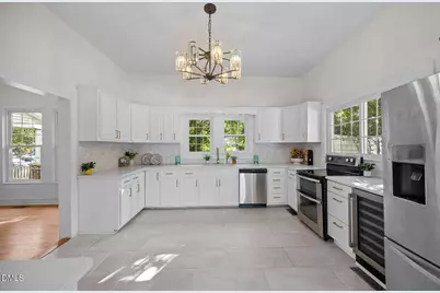 523 E Main Street, Haw River, NC 27258 - Photo 8