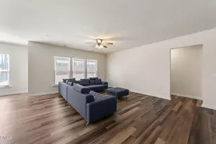 3735 Autumn Creek Dr, Fuquay-Varina, NC 27526 - Photo 10