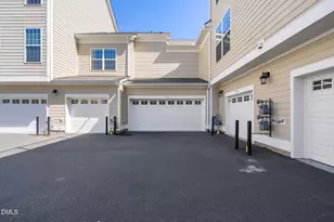 10320 Sablewood Dr, Raleigh, NC 27617 - Photo 22