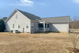 409 Rogers Rd, Zebulon, NC 27597 - Photo 4