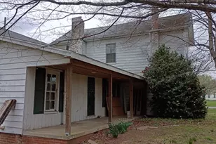 325 N Asheboro St, Liberty, NC 27298 - Photo 6