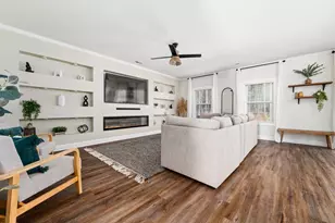 325 Azalea Gaze Dr, Youngsville, NC 27596 - Photo 4