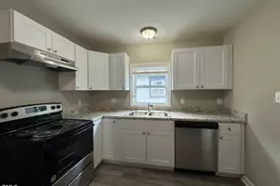 415 Spring Ct, Henderson, NC 27536 - Photo 2