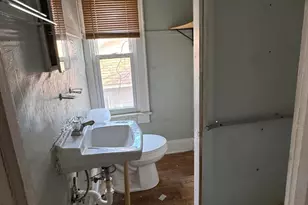 210 Zollicoffer Ave, Henderson, NC 27536 - Photo 12