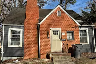 210 Zollicoffer Ave, Henderson, NC 27536 - Photo 2