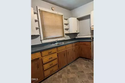 210 Zollicoffer Avenue, Henderson, NC 27536 - Photo 8