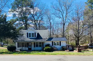 183 Red Hill Loop Rd, Warrenton, NC 27589 - Photo 2