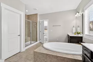 2147 Bluff Oak Dr, Cary, NC 27519 - Photo 30