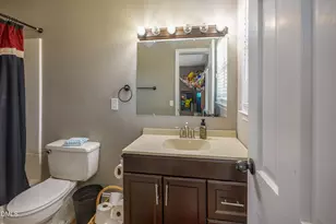 503 N Lincoln St, Benson, NC 27504 - Photo 22