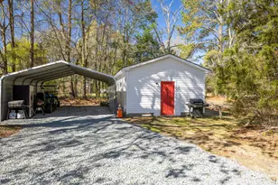 503 N Lincoln St, Benson, NC 27504 - Photo 28