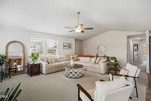 69 Wynd Crst Wy St, Benson, NC 27504 - Photo 6