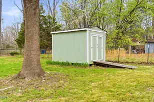 944 Sunset Dr, Graham, NC 27253 - Photo 28