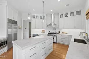 300 Lake Manor Rd, Chapel Hill, NC 27516 - Photo 24