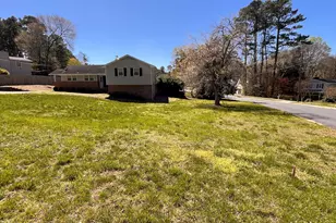 4829 Yadkin Dr, Raleigh, NC 27609 - Photo 2