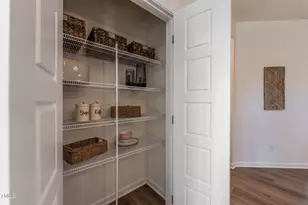 1423 Goldsboro Ave, Sanford, NC 27330 - Photo 8