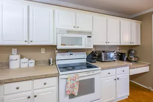 2304 5 Bridge Rd, Clinton, NC 28328 - Photo 10