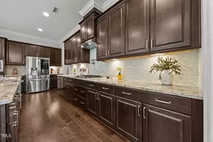 440 Creekhurst Pl, Cary, NC 27519 - Photo 14
