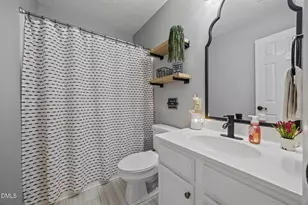 35 Birch Grove Ln, Coats, NC 27521 - Photo 6