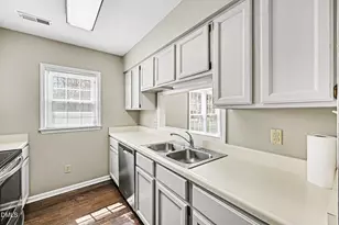 27 Forest Green Dr, Durham, NC 27705 - Photo 10