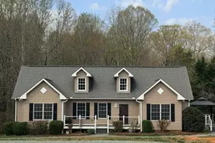 5522 Pleasant Woods Dr, Mebane, NC 27302 - Photo 1