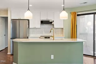 924 New Kent Pl, Cary, NC 27511 - Photo 4