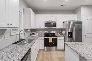 95 Buhrstone Ml St, Zebulon, NC 27597 - Photo 16