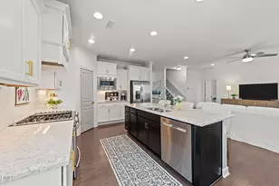 734 Kerr Lake Dr, Fuquay-Varina, NC 27526 - Photo 20