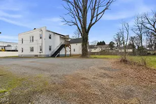 204 W Holt St, Burlington, NC 27217 - Photo 26