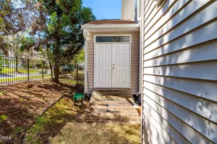 301 Covenant Rock Ln, Holly Springs, NC 27540 - Photo 14