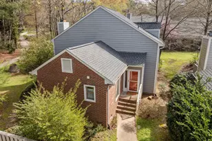 139 Clancy Cir, Cary, NC 27511 - Photo 2