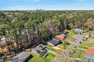 2608 Adcox Pl, Raleigh, NC 27610 - Photo 28
